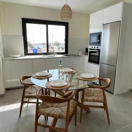 Arena Sunrise - Sea View And Main Street Apartment Corralejo